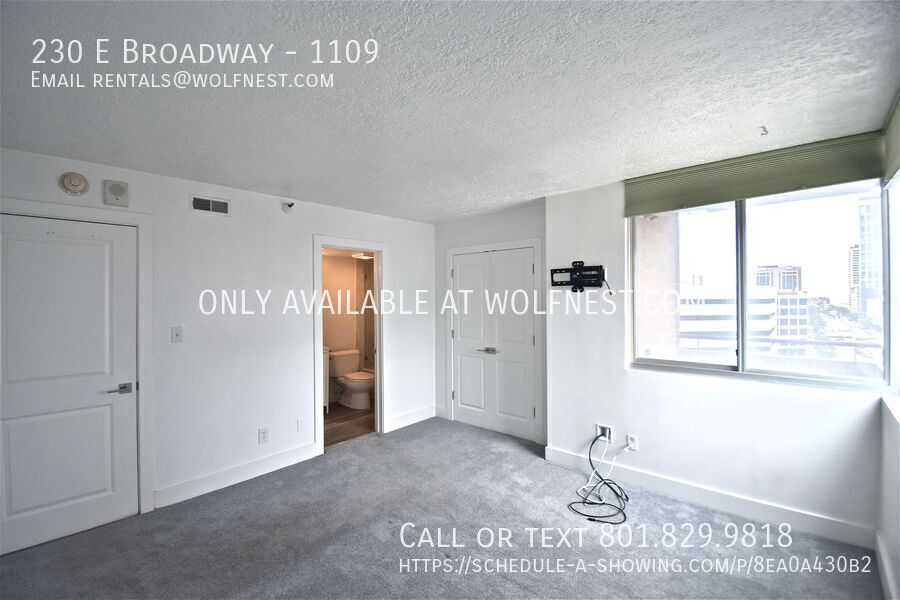 Remodeled 2 Bed Downtown Living Condo! No Deposit Option! property image