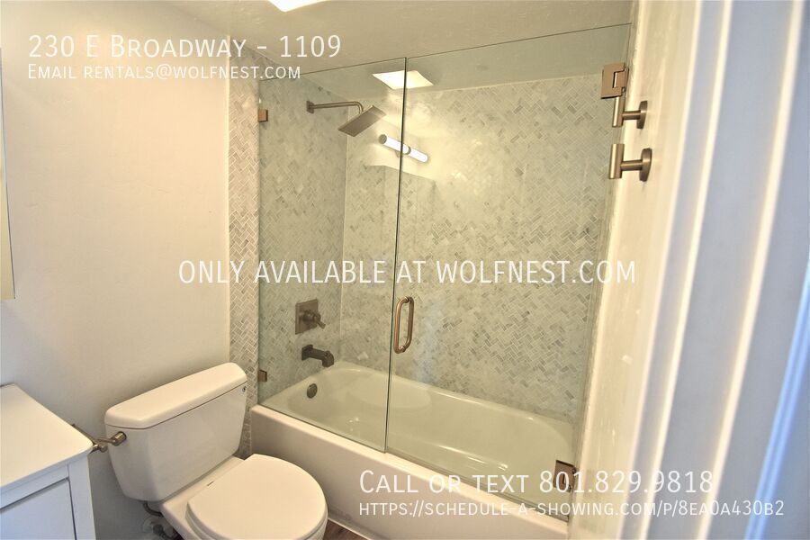 Remodeled 2 Bed Downtown Living Condo! No Deposit Option! property image