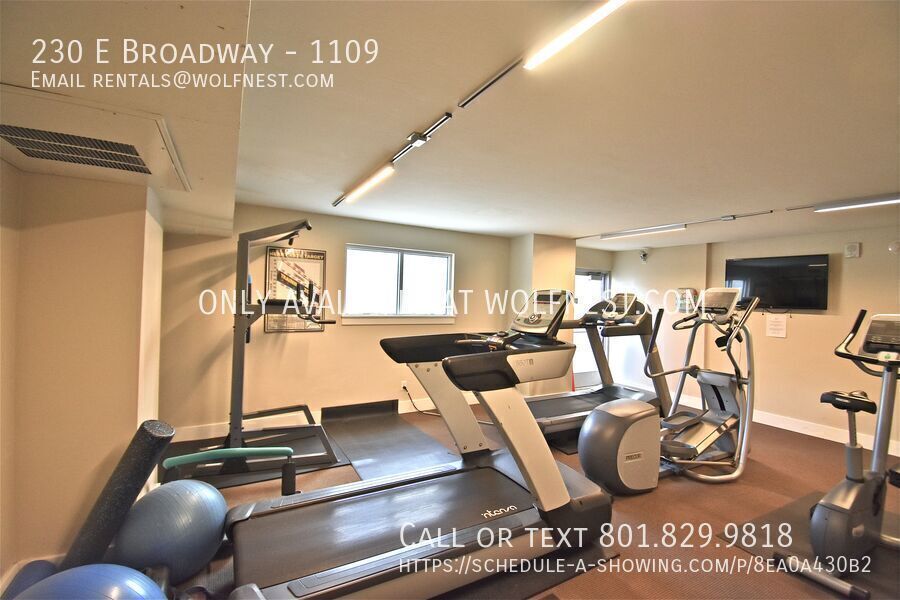 Remodeled 2 Bed Downtown Living Condo! No Deposit Option! property image