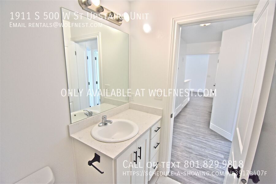 Stunning 3 Bedroom Payson Top Floor Unit! property image