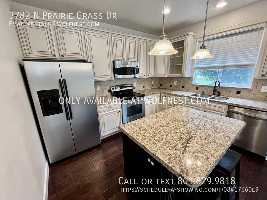 Beautiful 3 Bed Lehi Townhome! No Deposit Option! property image