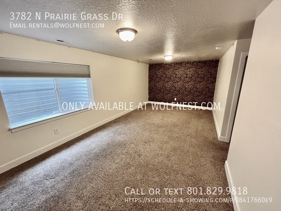 Beautiful 3 Bed Lehi Townhome! No Deposit Option! property image