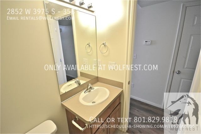 Lovely 3 Bed West Haven Townhome! No Deposit Option! property image