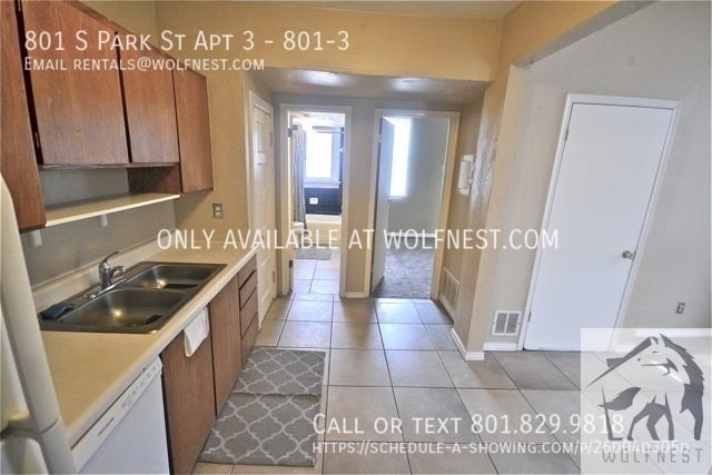 Fantastic 1 Bed Downtown Apt! No Deposit Option! property image