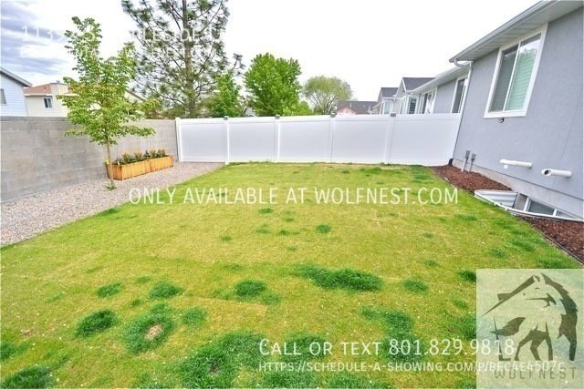 Incredible 5 Bed Sandy Townhome! No Deposit Option! property image