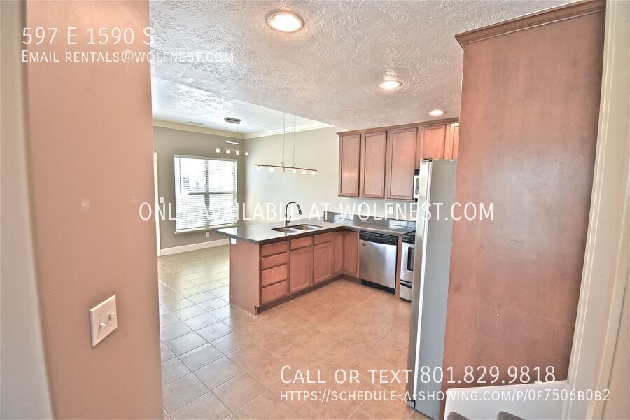 Beautiful 3 Bed Lehi Townhome! No Deposit Option! property image