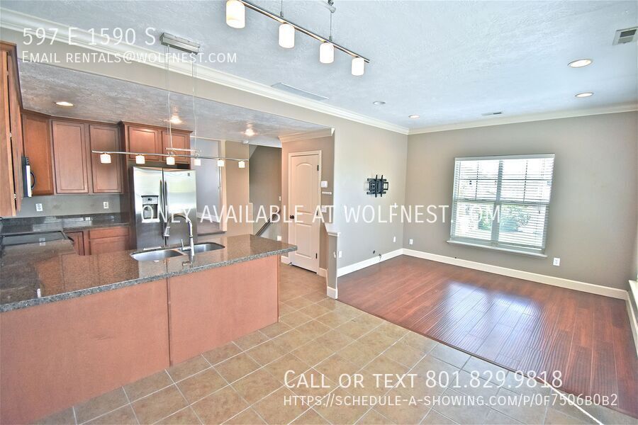 Beautiful 3 Bed Lehi Townhome! No Deposit Option! property image