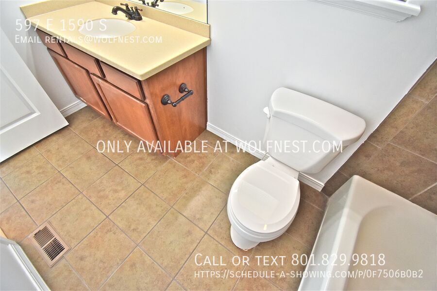 Beautiful 3 Bed Lehi Townhome! No Deposit Option! property image