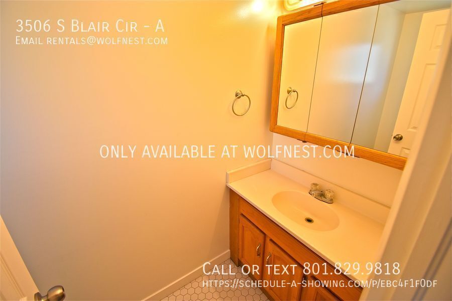 Newly Updated 3 Bed Salt Lake Unit! No Deposit Option! property image