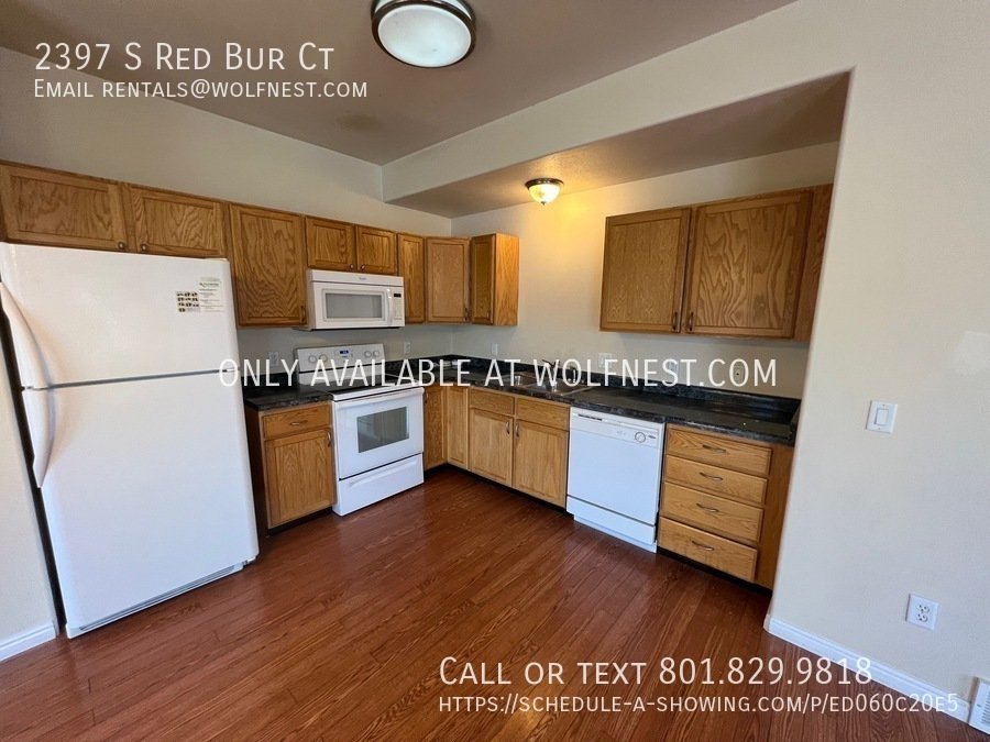 Lovely 3 Bed West Valley Townhome! No Deposit Option! property image