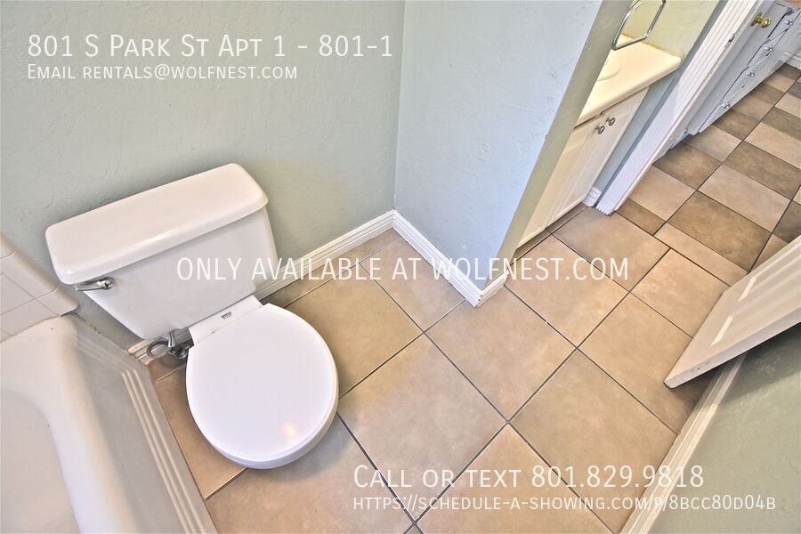 Amazing 1 Bed Downtown Apt! No Deposit Option! property image