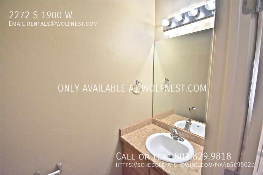 Wonderful 3 Bed Woods Cross Townhome! No Deposit Option! property image