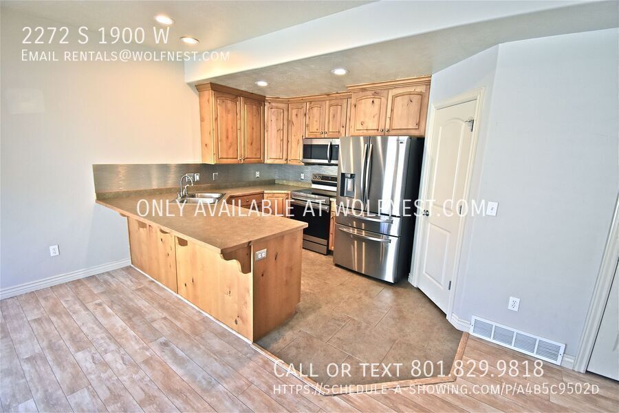 Wonderful 3 Bed Woods Cross Townhome! No Deposit Option! property image