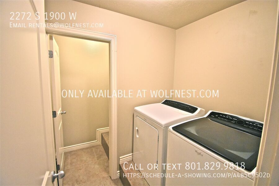 Wonderful 3 Bed Woods Cross Townhome! No Deposit Option! property image