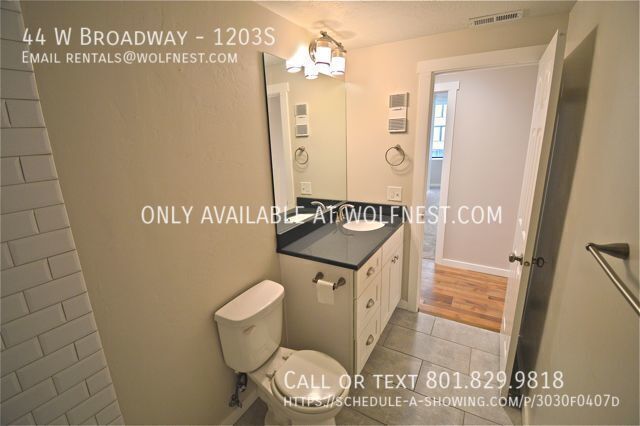 Remodeled 2 Bed Downtown Condo! No Deposit Option! property image