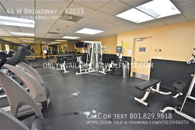 Remodeled 2 Bed Downtown Condo! No Deposit Option! property image