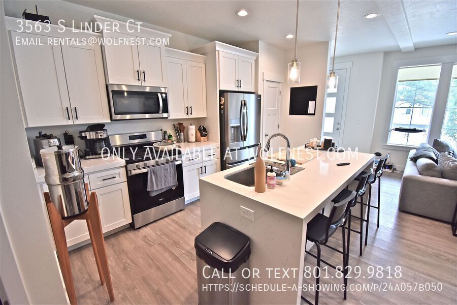 Stunning 4 Bed West Valley Townhome! No Deposit Option! property image