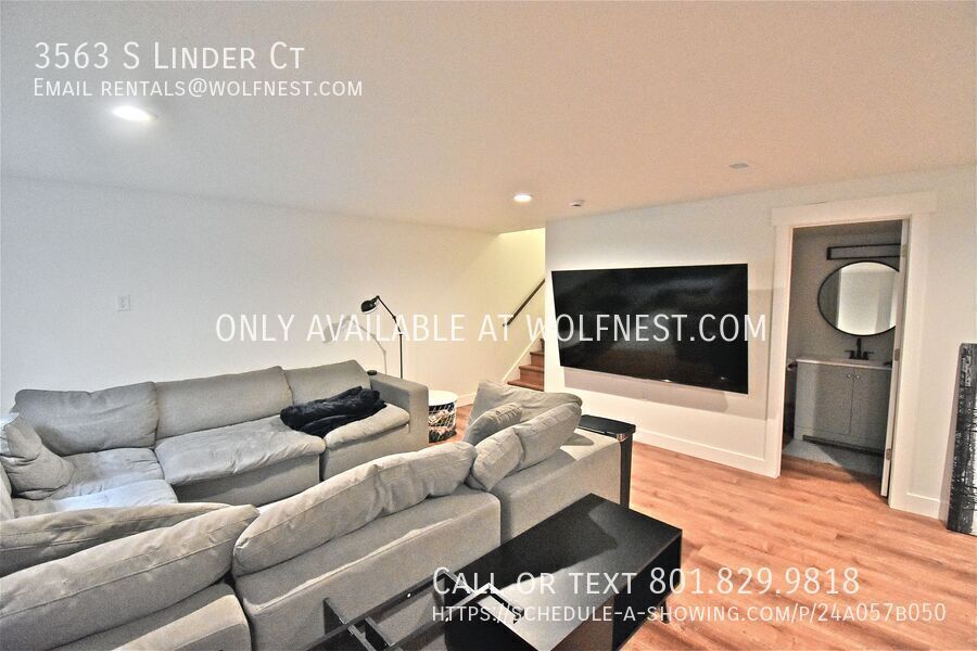 Stunning 4 Bed West Valley Townhome! No Deposit Option! property image