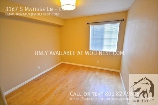 Immaculate 3 Bed West Valley Condo! No Deposit Option! property image