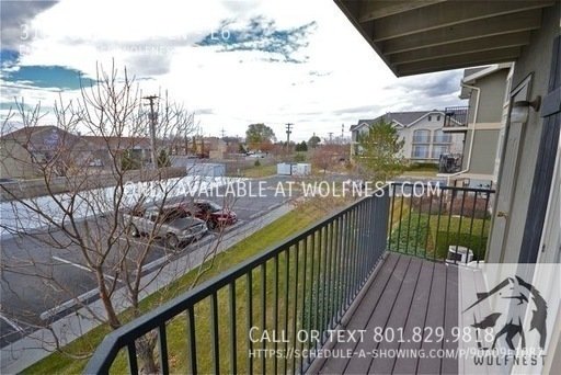 Immaculate 3 Bed West Valley Condo! No Deposit Option! property image