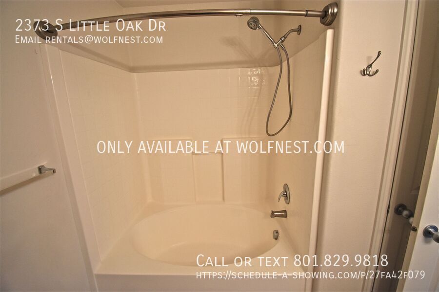 Lovely 3 Bed West Valley Townhome! No Deposit Option! property image