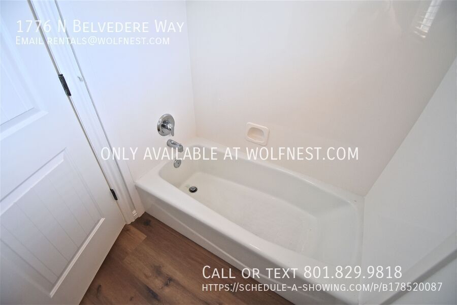 Beautiful 3 Bed Layton Home! No Deposit Option! property image