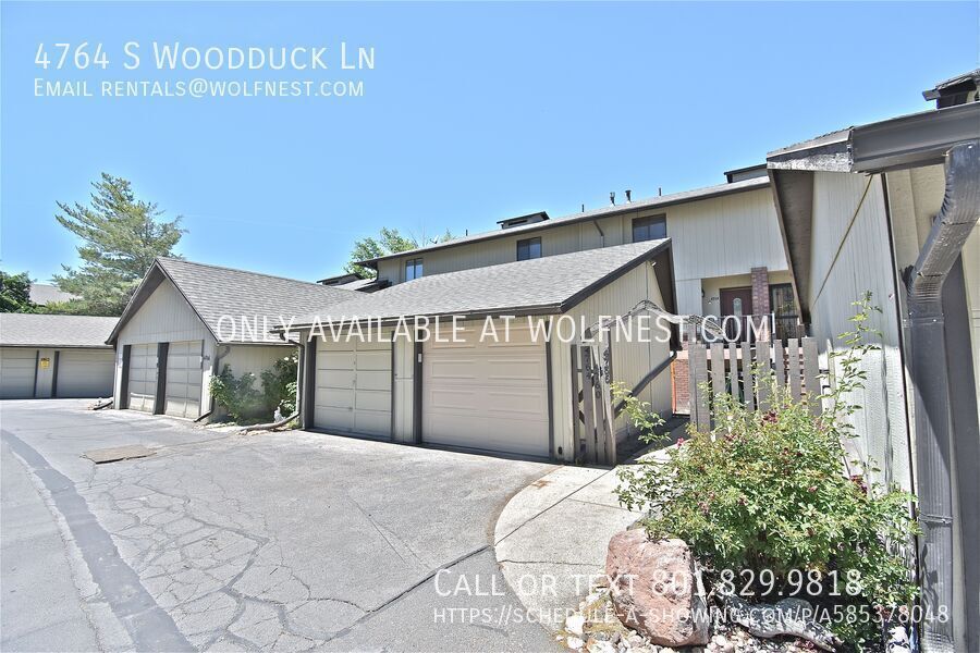 Stunning 2 Bed Holladay Townhome! No Security Option! property image
