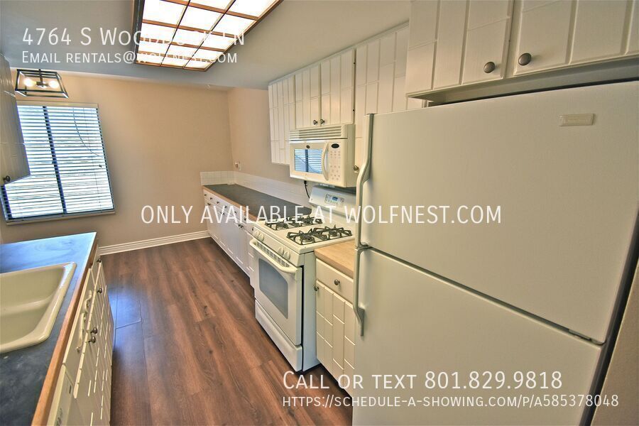 Stunning 2 Bed Holladay Townhome! No Security Option! property image