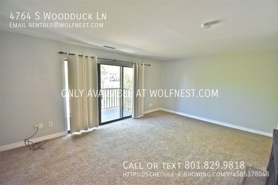 Stunning 2 Bed Holladay Townhome! No Security Option! property image