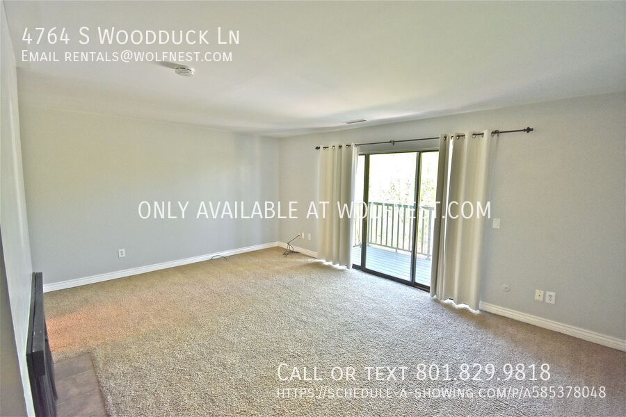 Stunning 2 Bed Holladay Townhome! No Security Option! property image