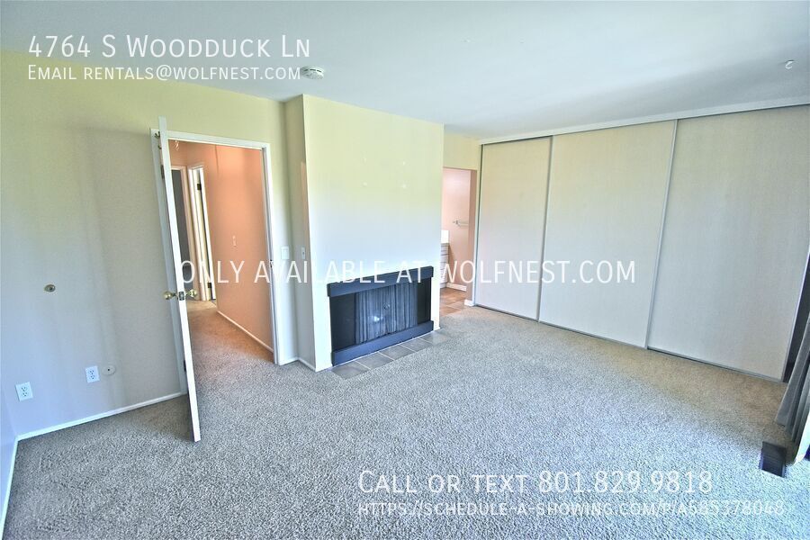 Stunning 2 Bed Holladay Townhome! No Security Option! property image