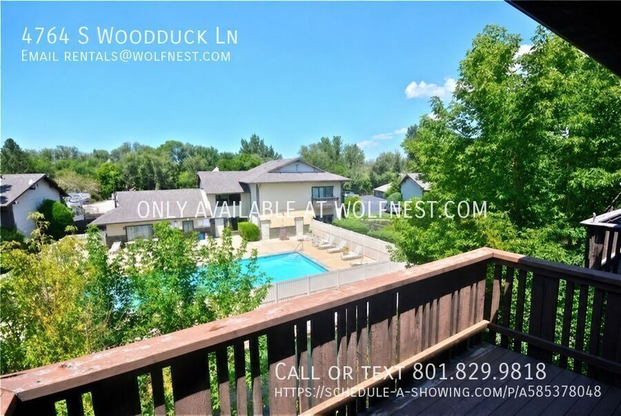 Stunning 2 Bed Holladay Townhome! No Security Option! property image