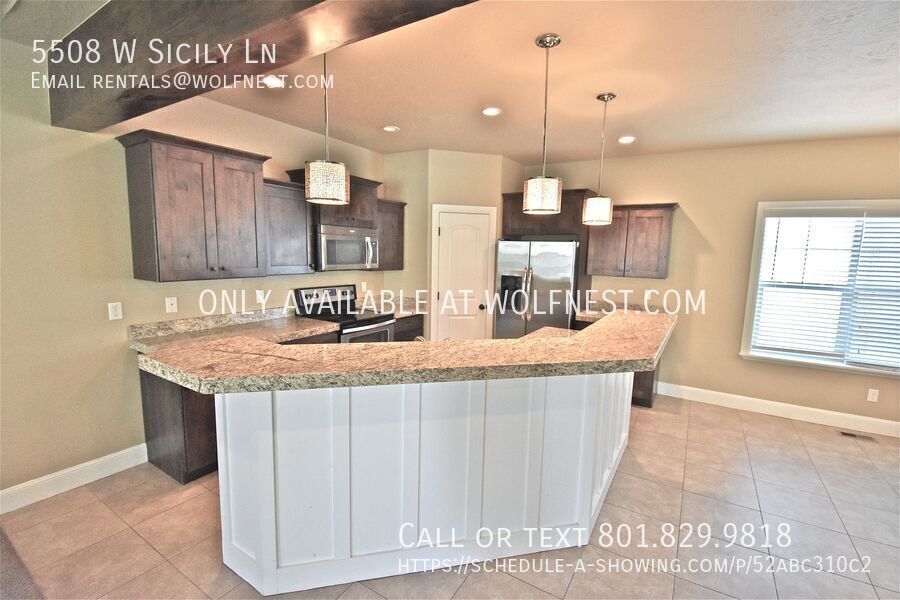 Sensational 3 Bed Highland Townhome! No Deposit Option! property image