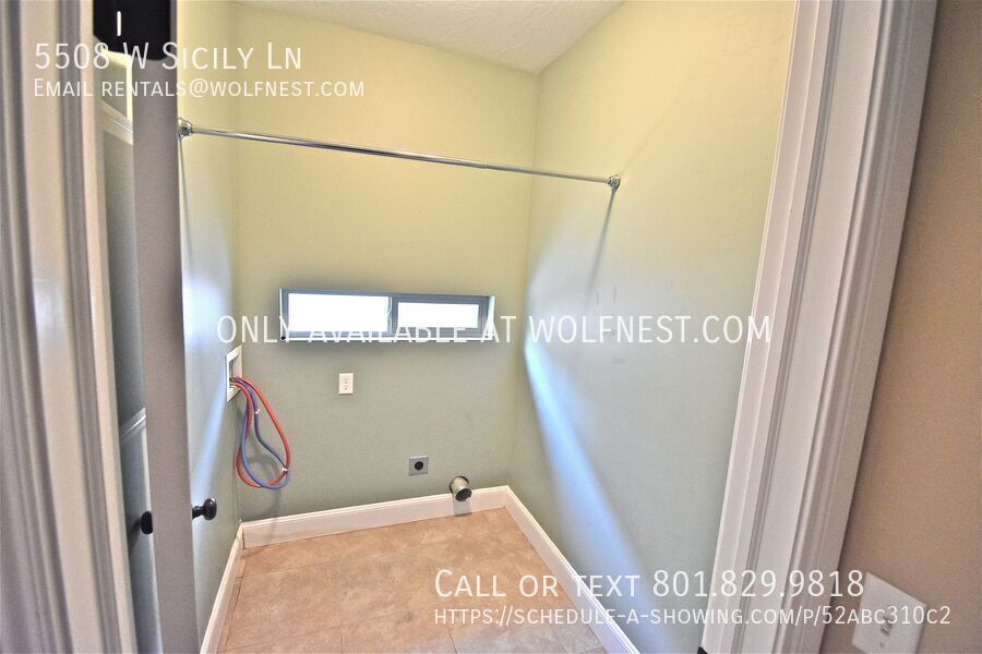 Sensational 3 Bed Highland Townhome! No Deposit Option! property image