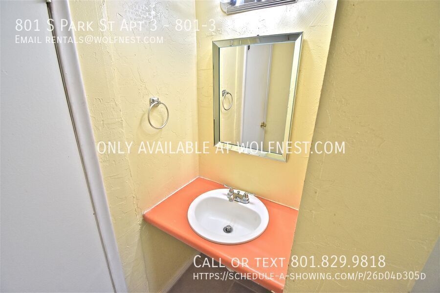 Fantastic 1 Bed Downtown Apt! No Deposit Option! property image