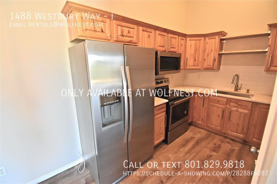 Beautiful 3 Bed Lehi Condo! No Deposit Option! property image