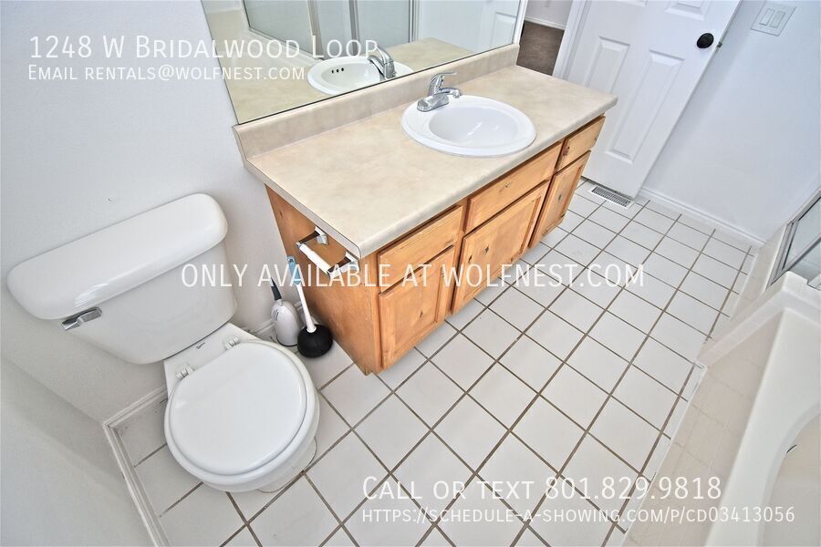 Stunning 3 Bed Lehi Townhome! No Deposit Option! property image