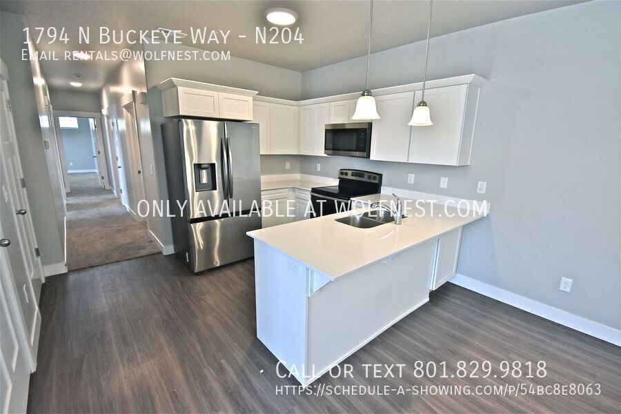 Stunning 3 Bed Saratoga Springs Condo! No Deposit Option! property image