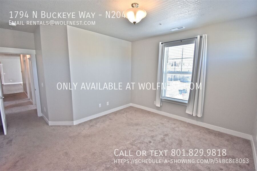 Stunning 3 Bed Saratoga Springs Condo! No Deposit Option! property image