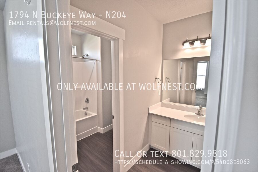 Stunning 3 Bed Saratoga Springs Condo! No Deposit Option! property image