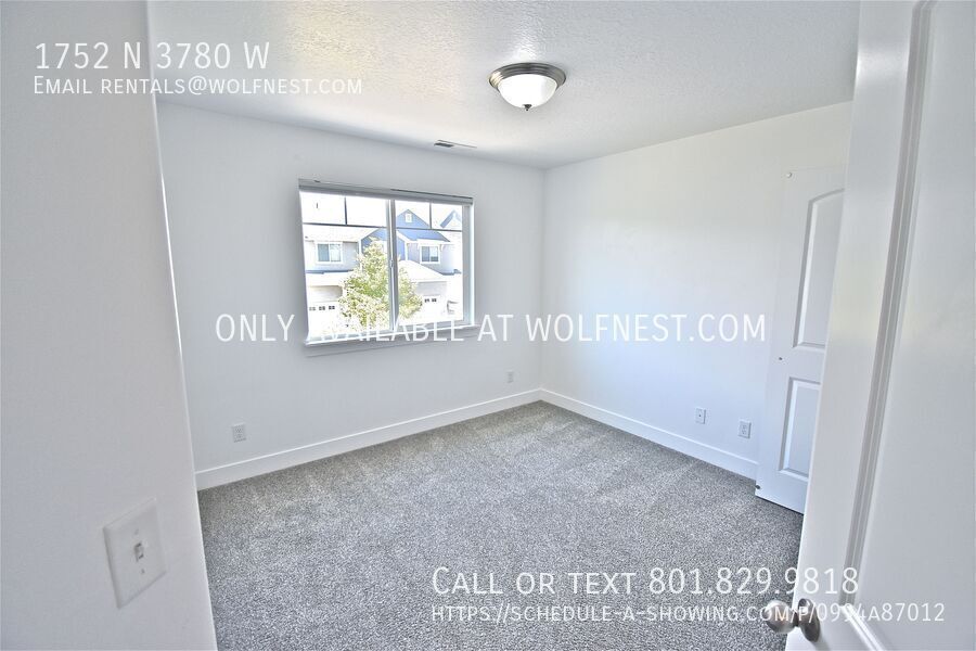 Stunning 4 Bed Lehi Townhome! No Deposit Option! property image