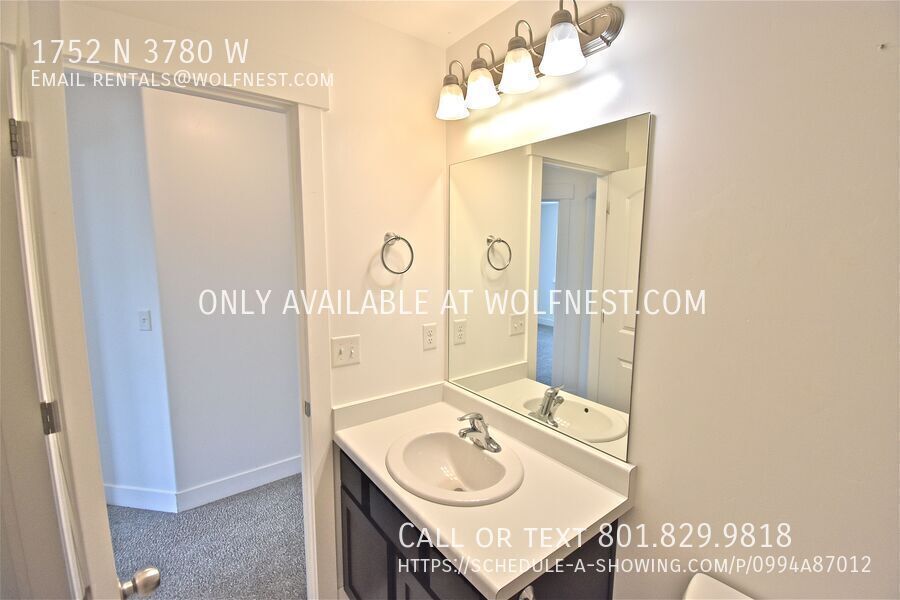 Stunning 4 Bed Lehi Townhome! No Deposit Option! property image