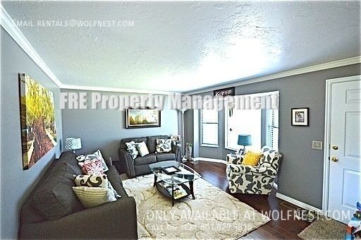 Beautiful 5 Bed Sandy Home! No Deposit Option! property image