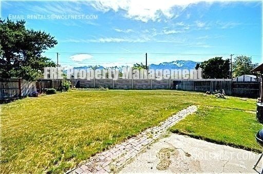 Beautiful 5 Bed Sandy Home! No Deposit Option! property image
