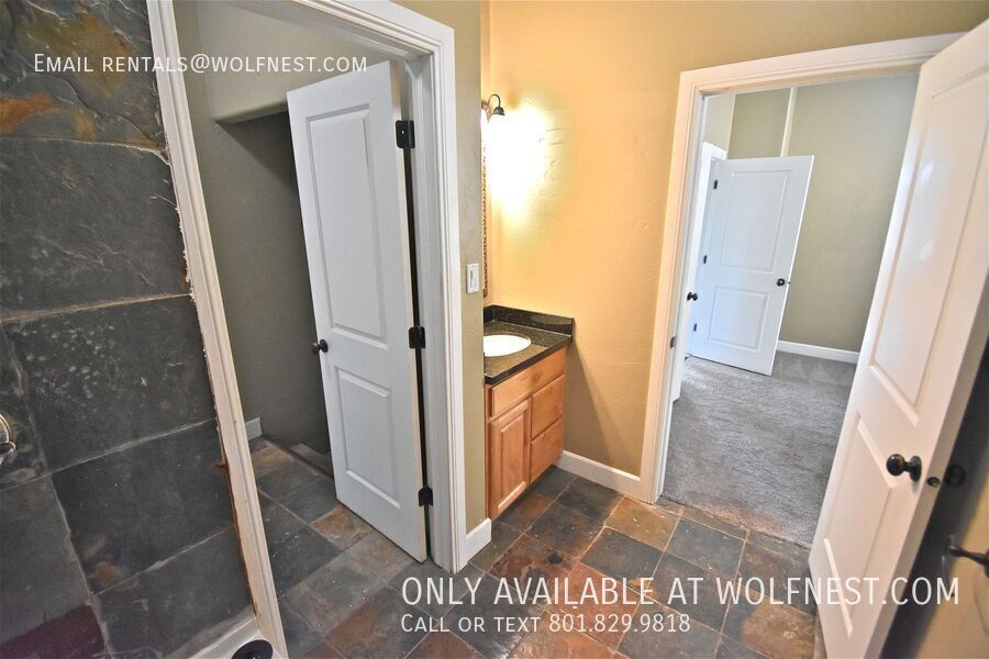 Beautiful 3 Bed 9th & 9th Home! No Deposit Option! property image