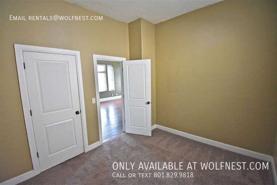 Beautiful 3 Bed 9th & 9th Home! No Deposit Option! property image