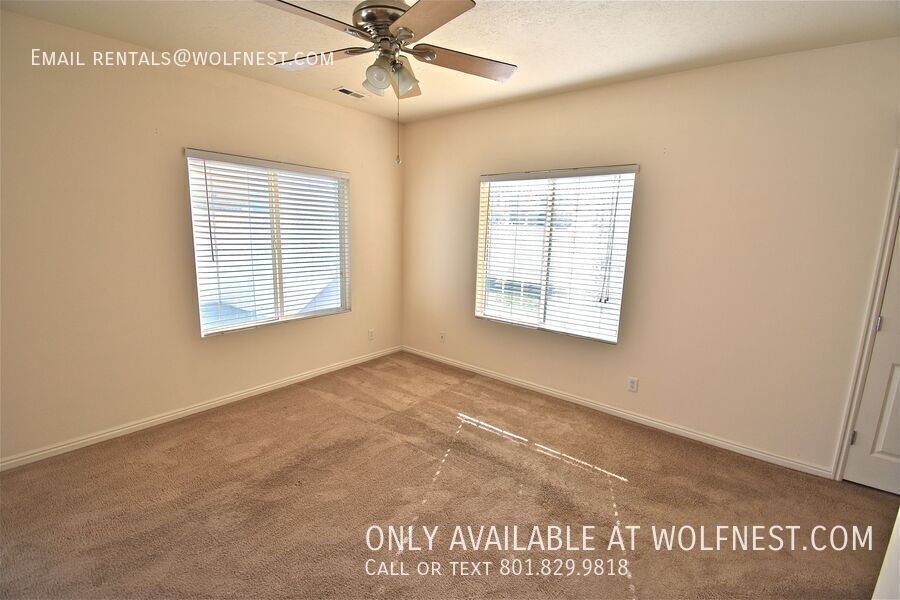 Lovely 3 Bed West Valley Townhome! No Deposit Option! property image