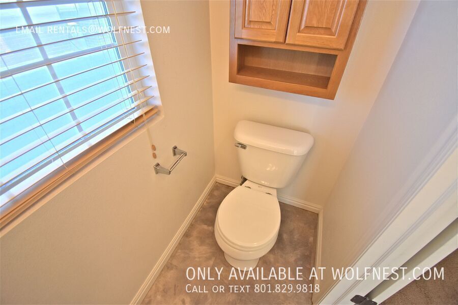 Lovely 3 Bed West Valley Townhome! No Deposit Option! property image
