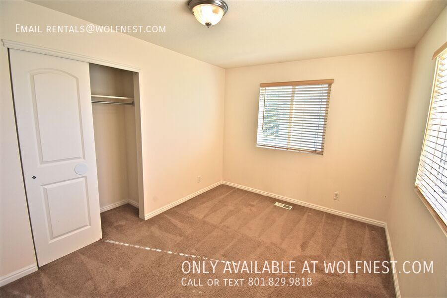 Lovely 3 Bed West Valley Townhome! No Deposit Option! property image