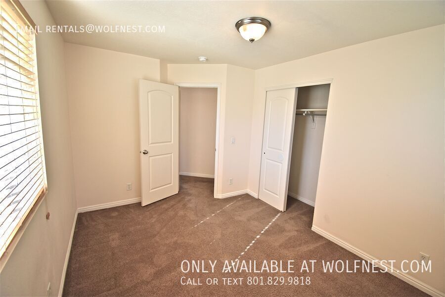 Lovely 3 Bed West Valley Townhome! No Deposit Option! property image